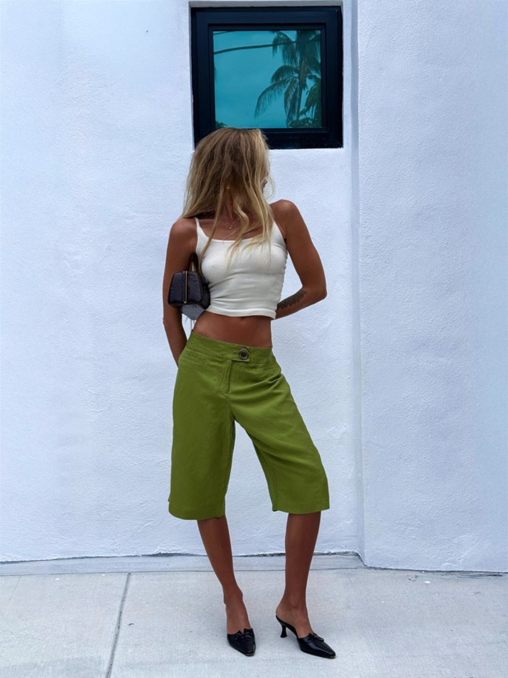 Chic Green Low Rise Linen Blend Shorts